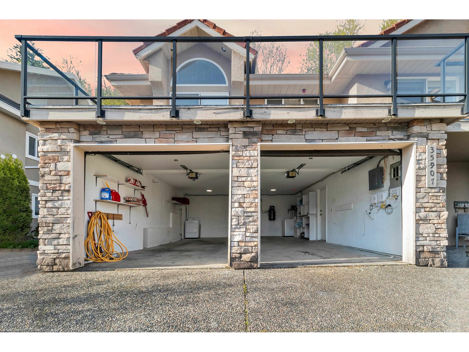 35907 Regal Parkway Property Photo 35