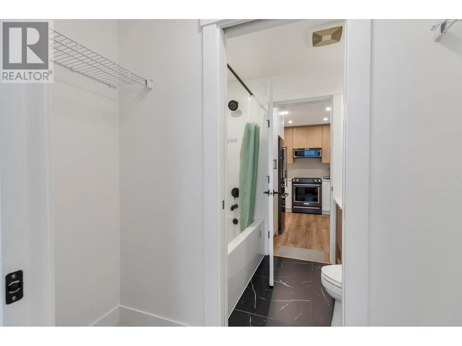 2205 2180 Kelly Avenue Property Photo 15