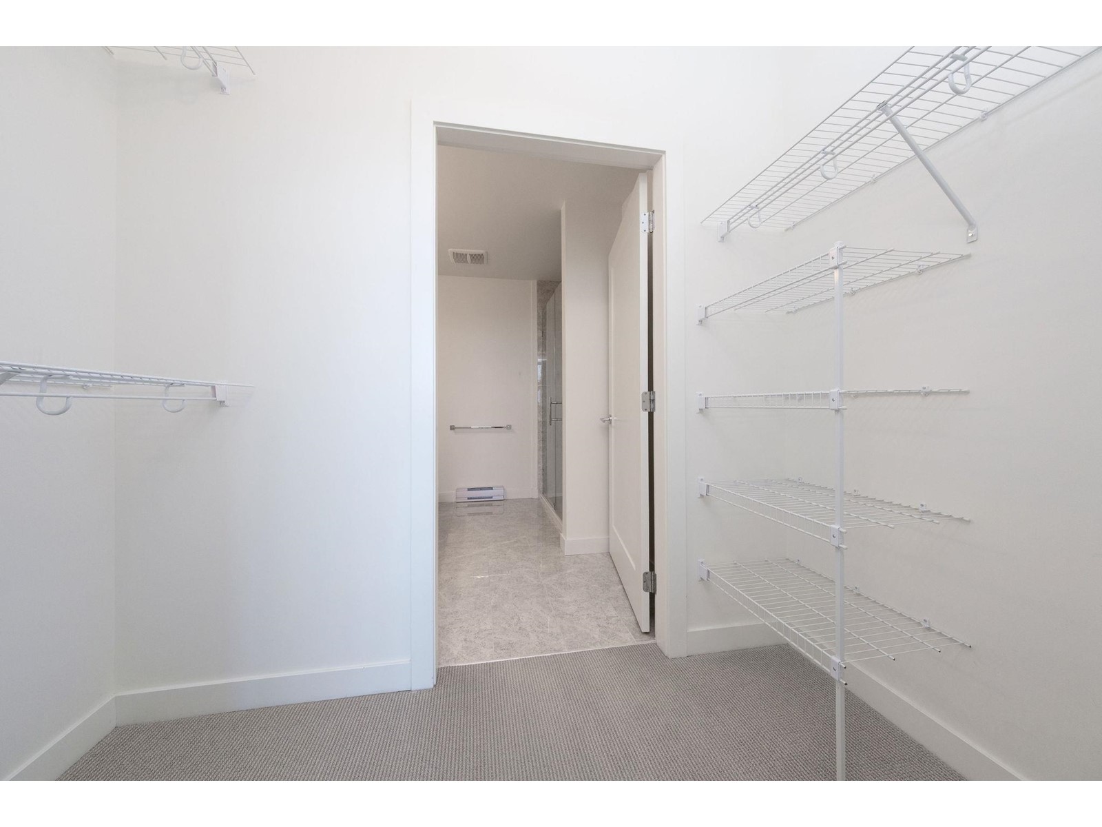 501 20829 77a Avenue Property Photo 17