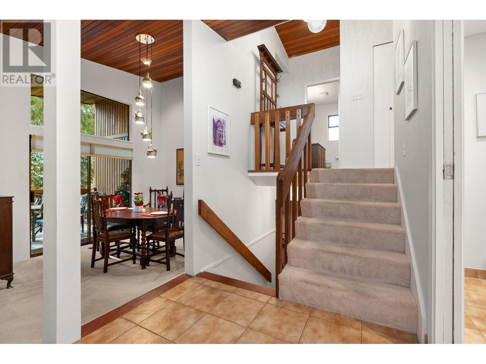 300 Loach Place Property Photo 3