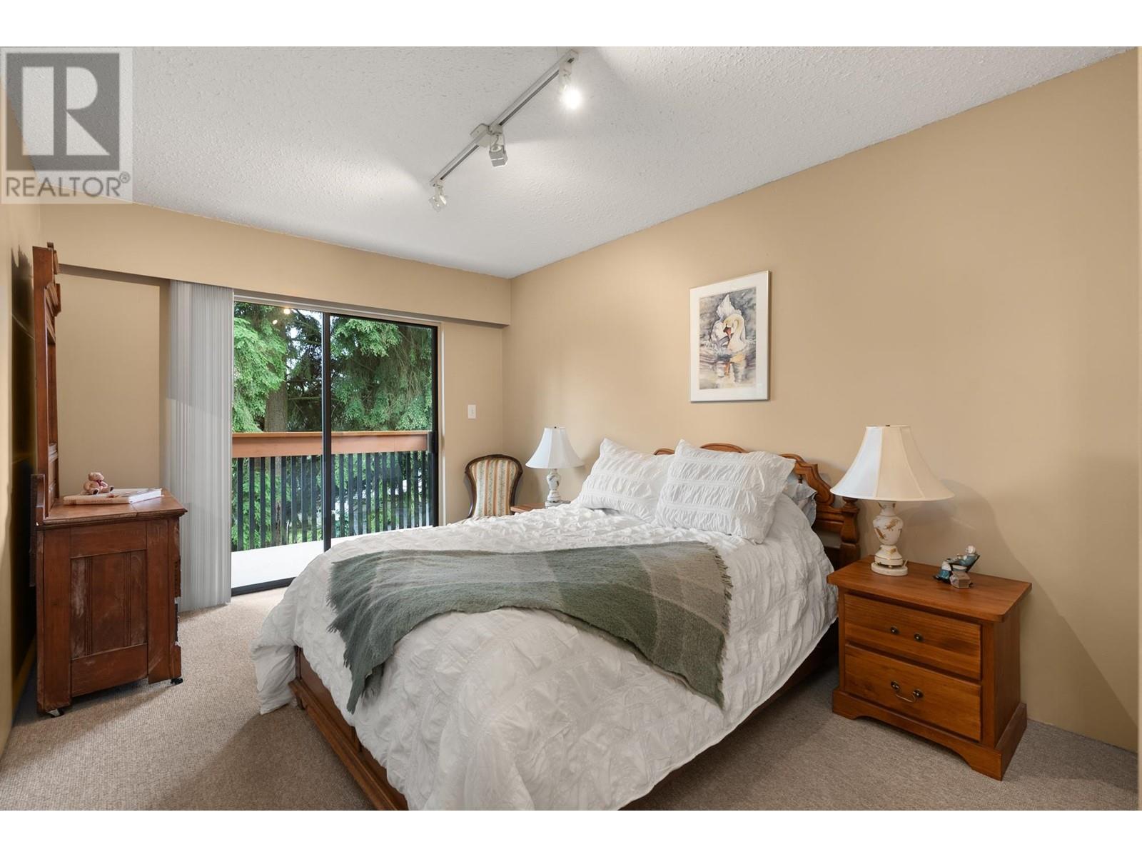 300 Loach Place Property Photo 18