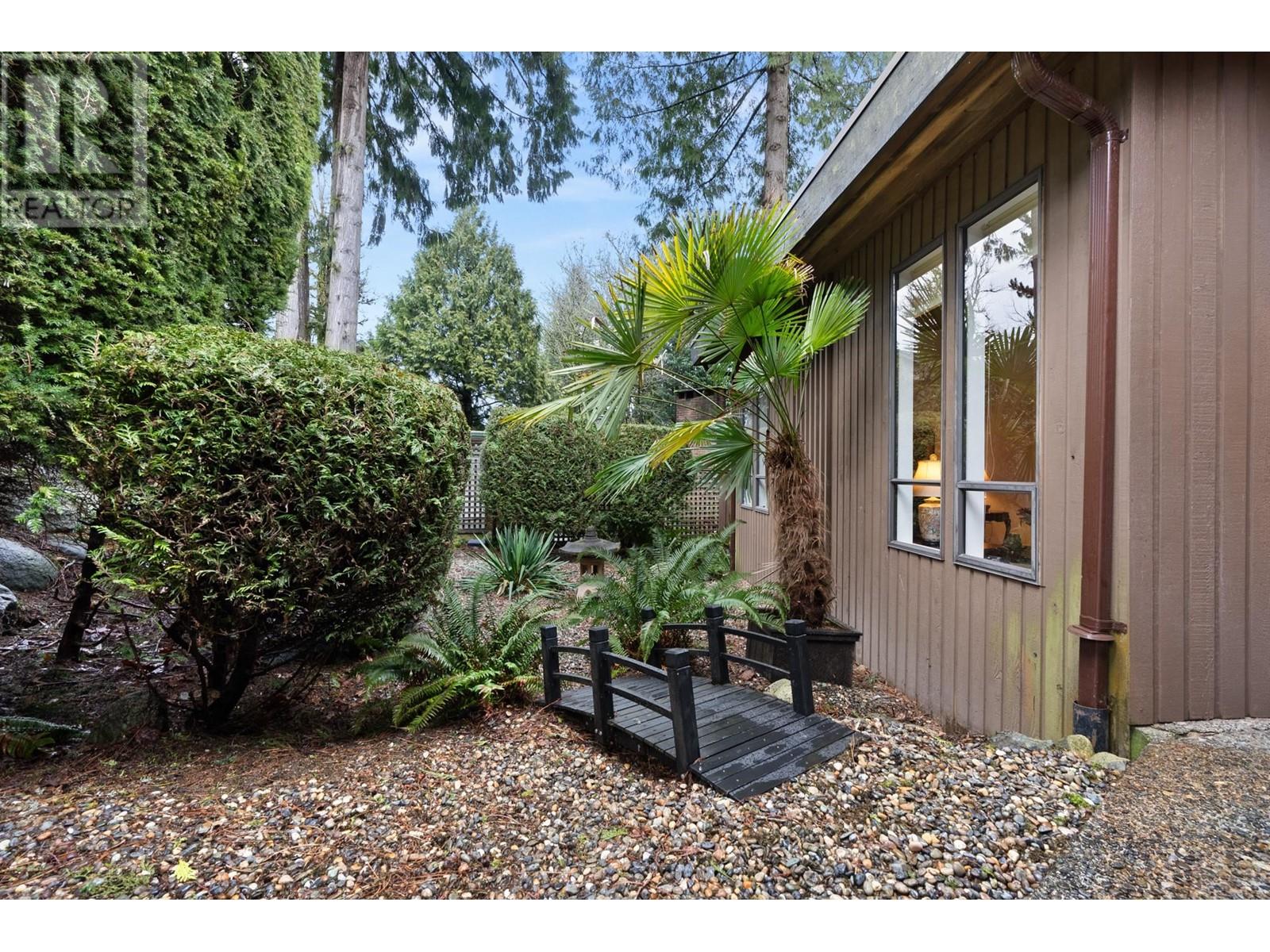 300 Loach Place Property Photo 33