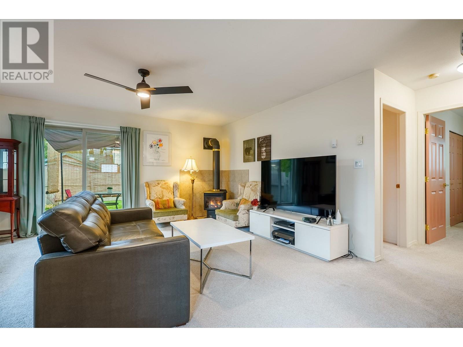 38890 Garibaldi Avenue Property Photo 2
