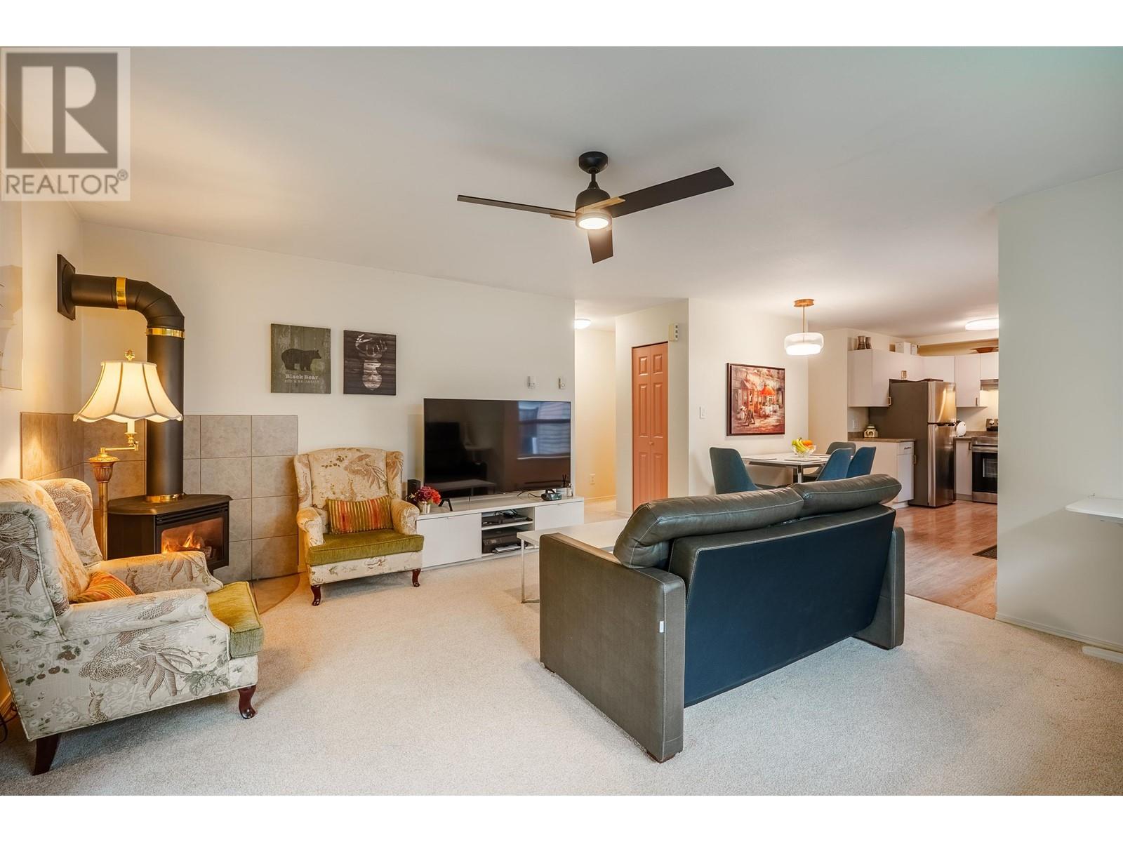 38890 Garibaldi Avenue Property Photo 5
