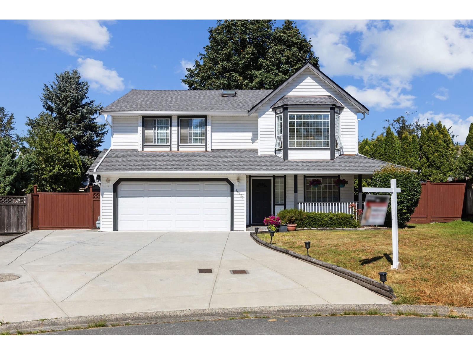 15327 111 Avenue Property Photo 1