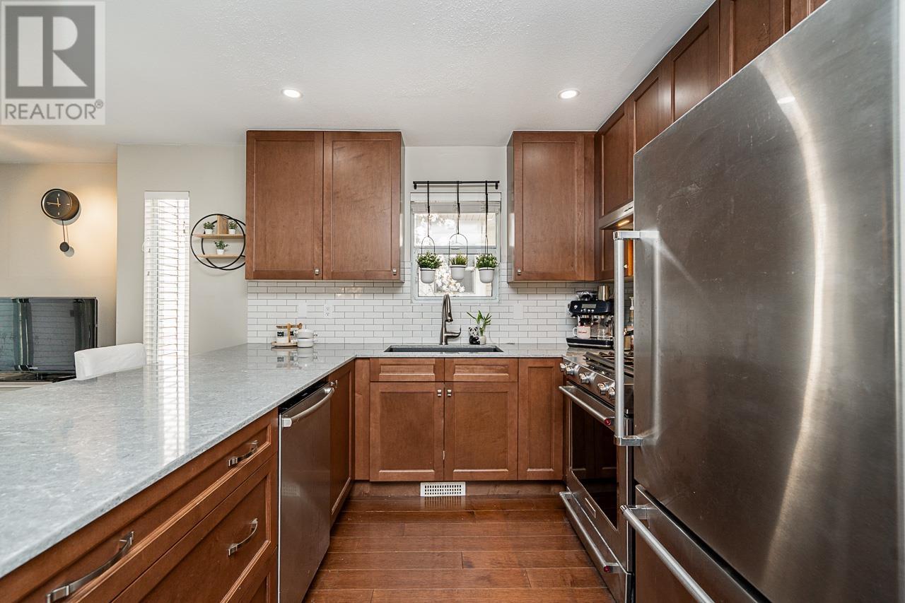 32 7488 Mulberry Place Property Photo 5