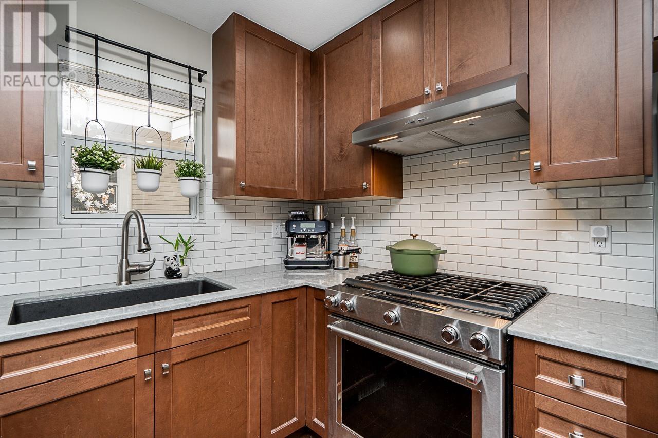 32 7488 Mulberry Place Property Photo 6