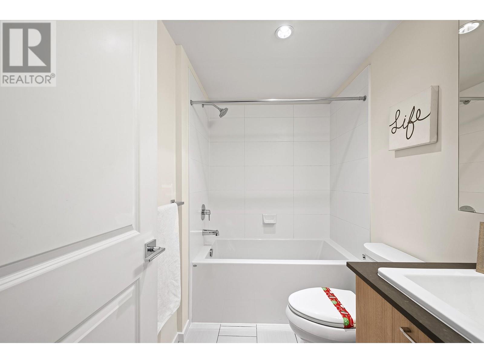 305 210 Lebleu Street Property Photo 26