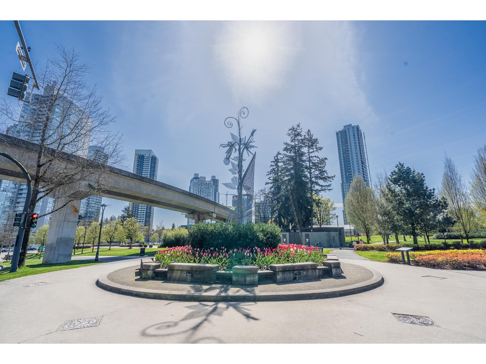 1406 9887 Whalley Boulevard Property Photo 35