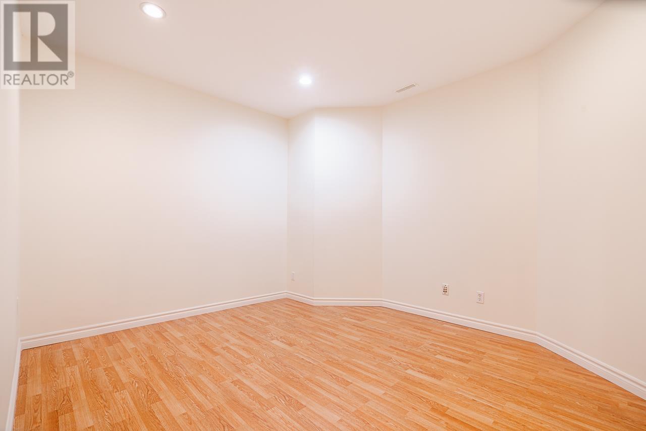 23819 Zeron Avenue Property Photo 31