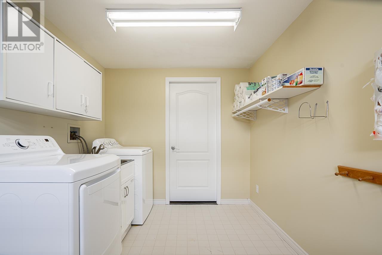 23819 Zeron Avenue Property Photo 33