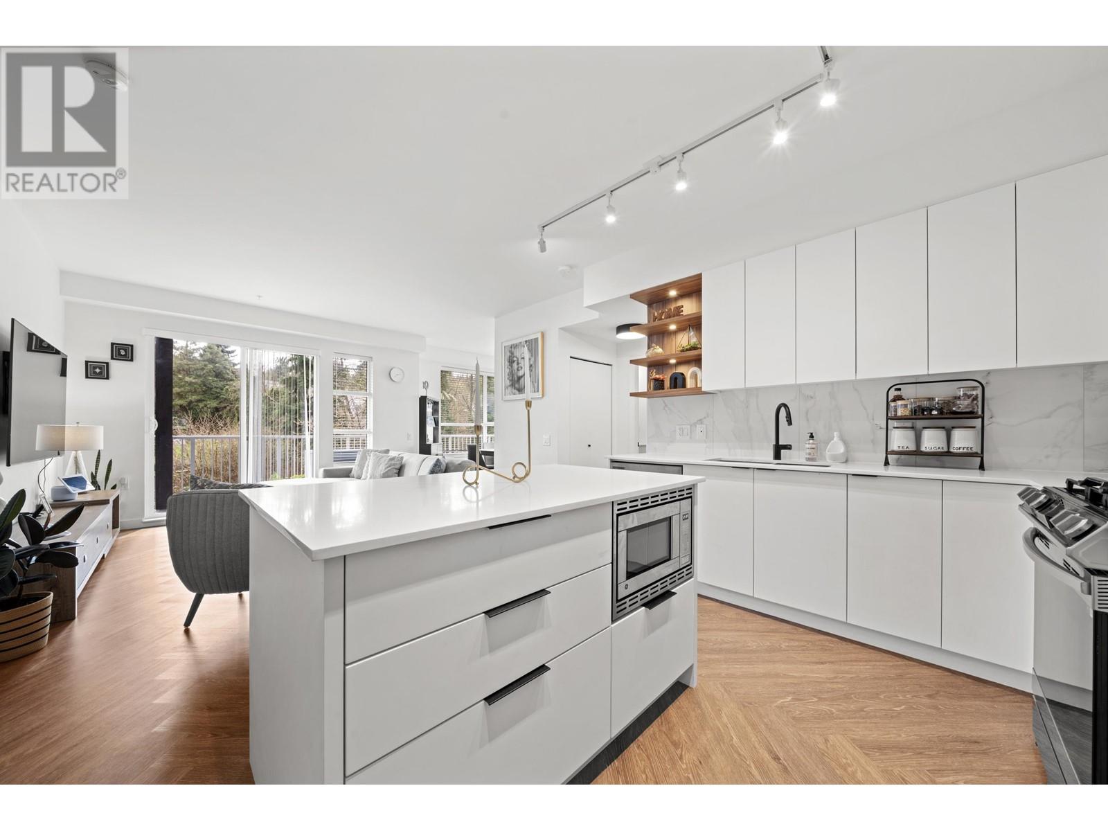 406 3229 St Johns Street Property Photo 11