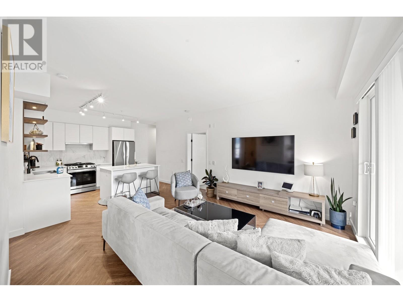 406 3229 St Johns Street Property Photo 15