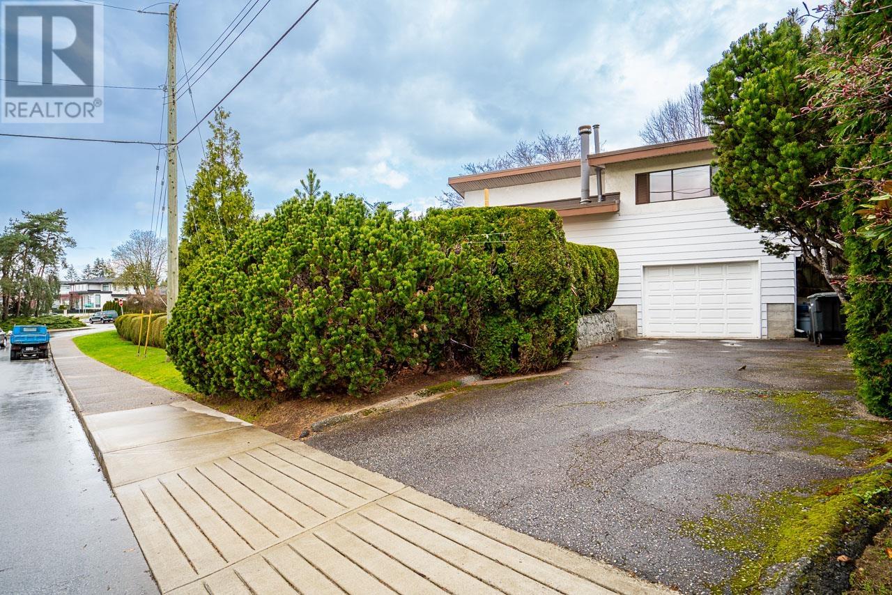 6180 Buchanan Street Property Photo 24