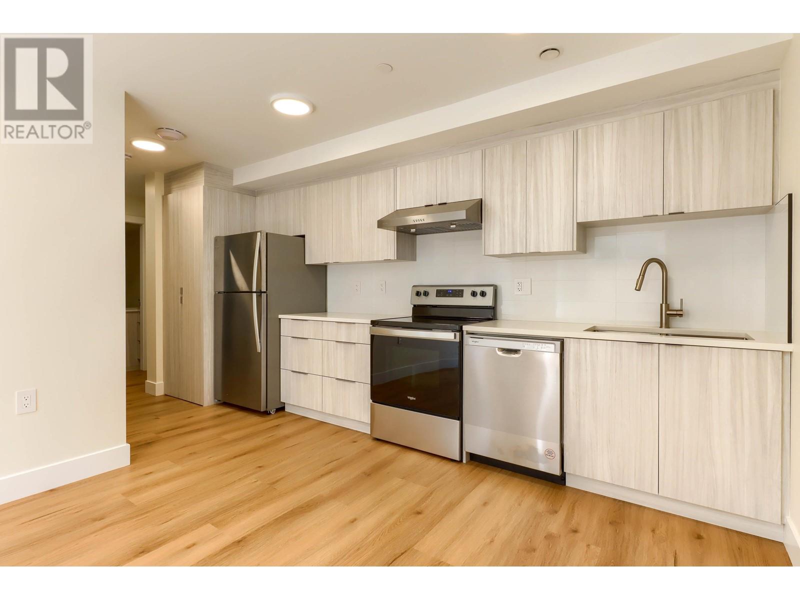 5262 Mckinnon Street Property Photo 15