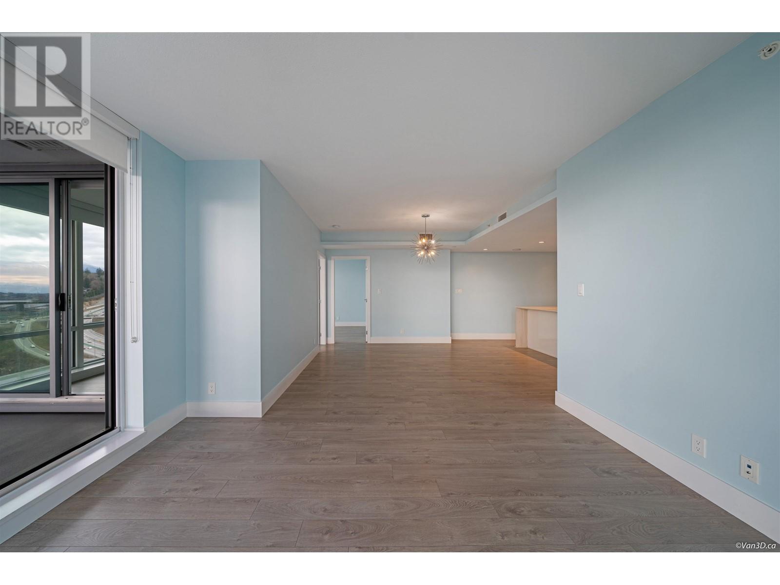 2106 680 Seylynn Crescent Property Photo 14