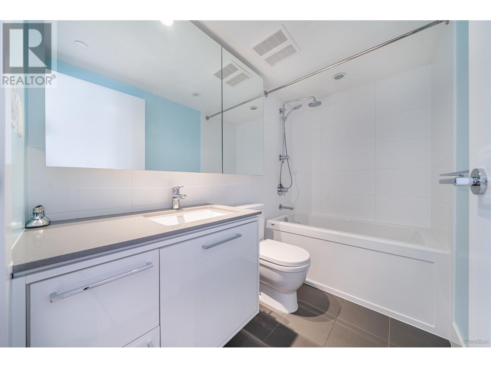 2106 680 Seylynn Crescent Property Photo 21