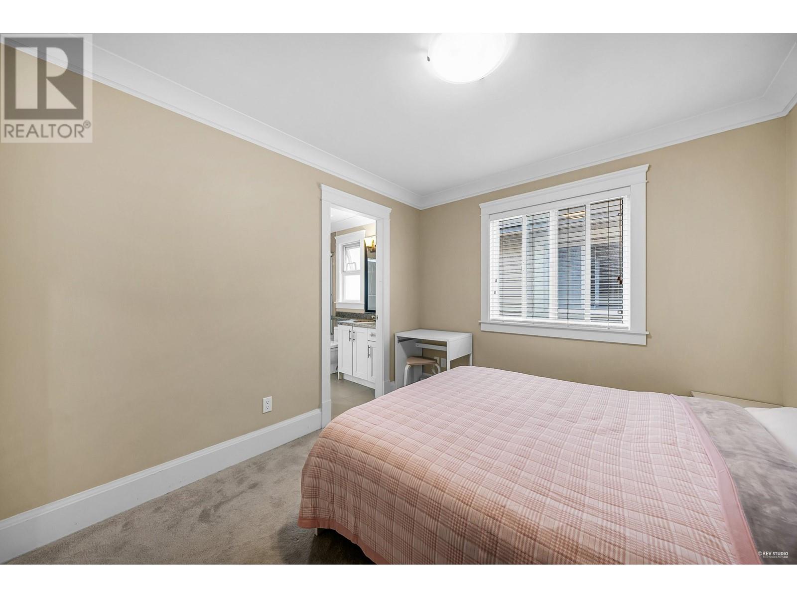 6191 Dunsmuir Crescent Property Photo 30