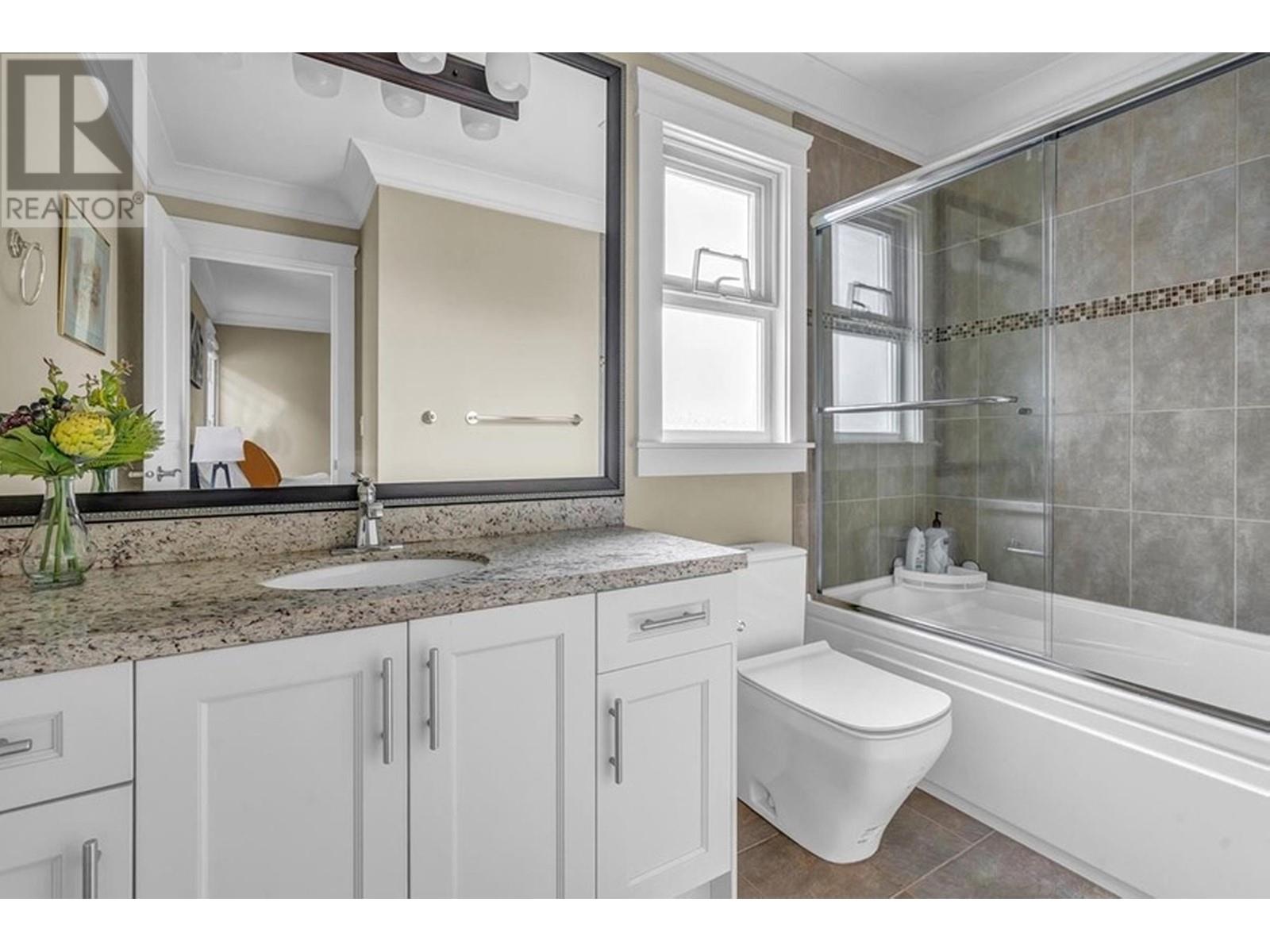 6191 Dunsmuir Crescent Property Photo 32