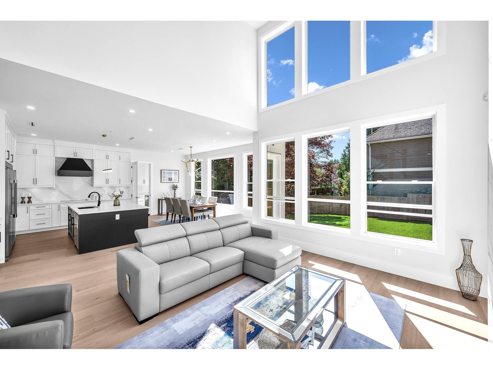1829 146 Street Property Photo 3
