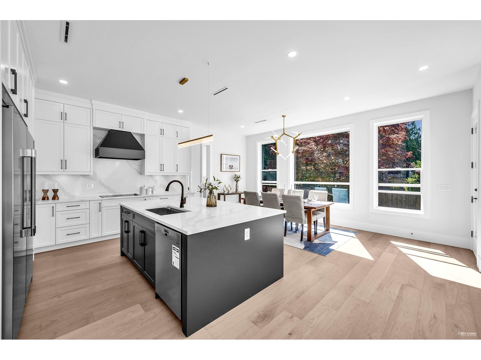 1829 146 Street Property Photo 8
