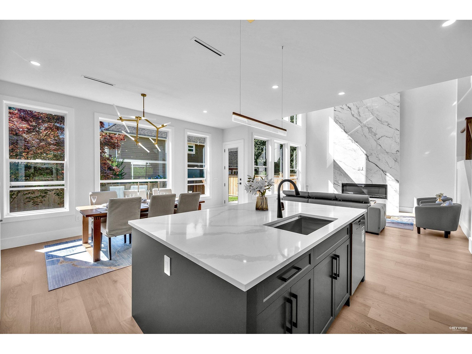 1829 146 Street Property Photo 11