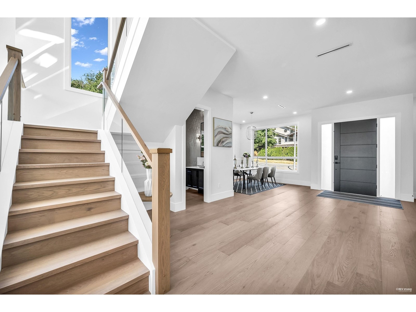 1829 146 Street Property Photo 15