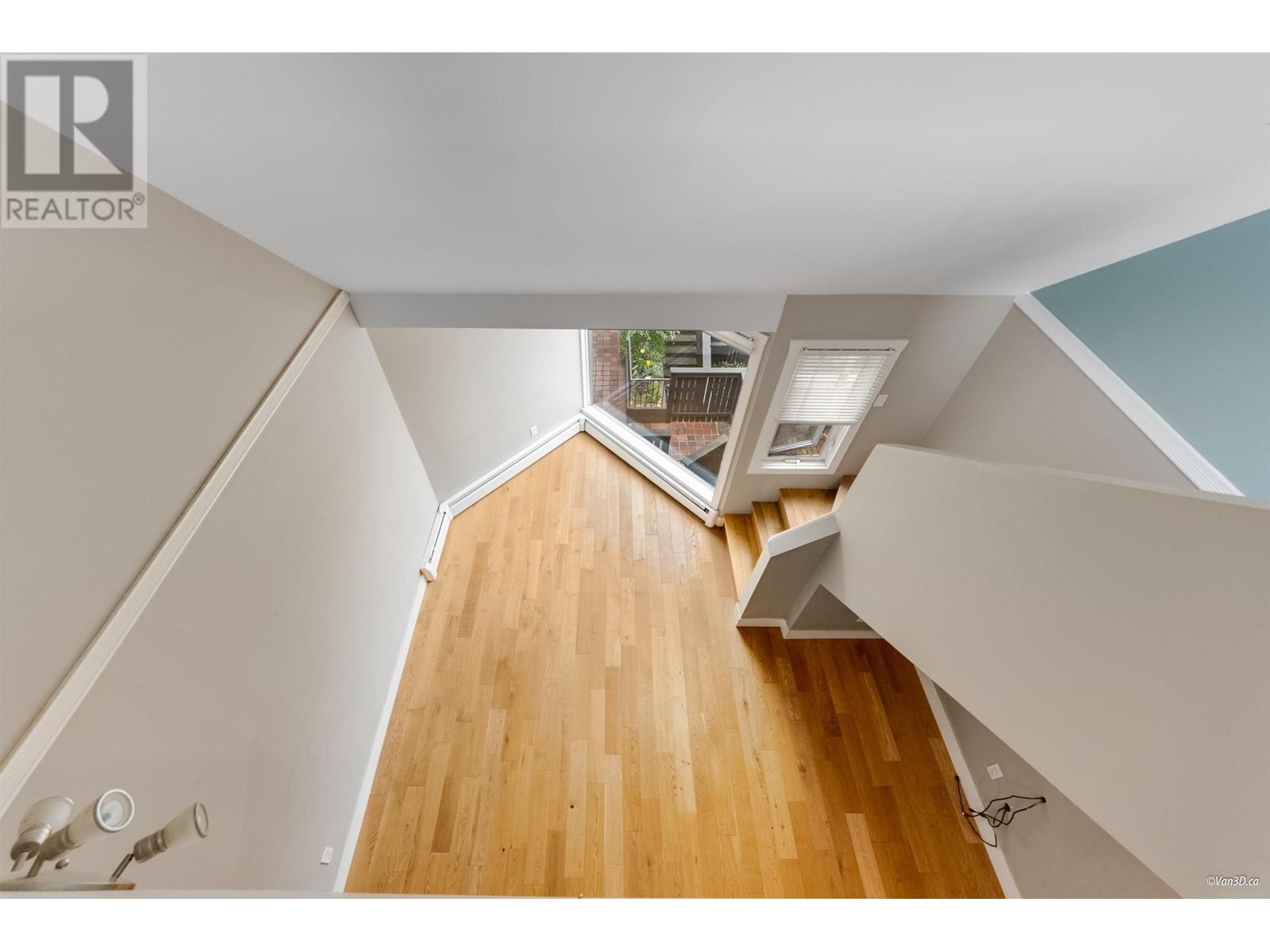 17 870 W 7th Avenue Property Photo 25