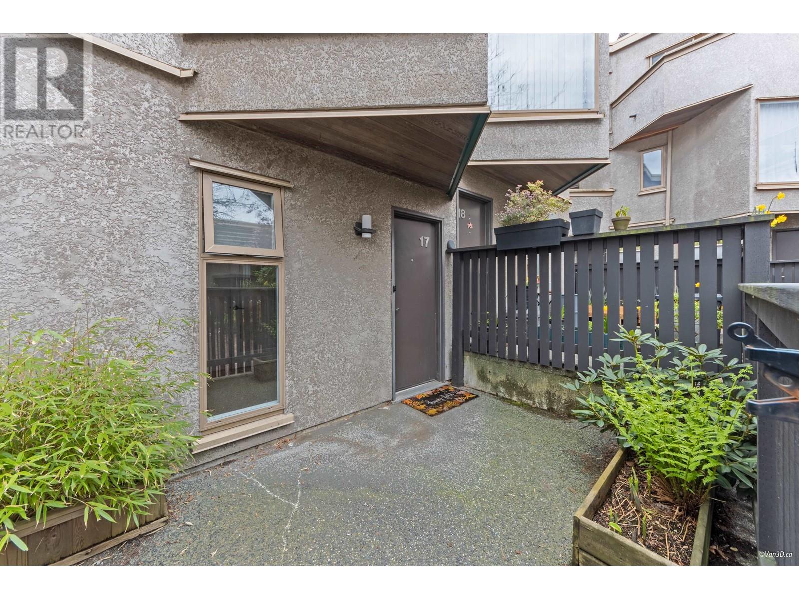 17 870 W 7th Avenue Property Photo 26