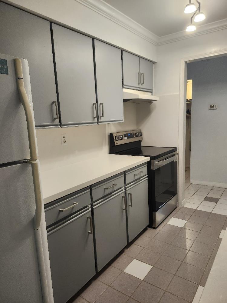 121 14159 104 Avenue Property Photo 11