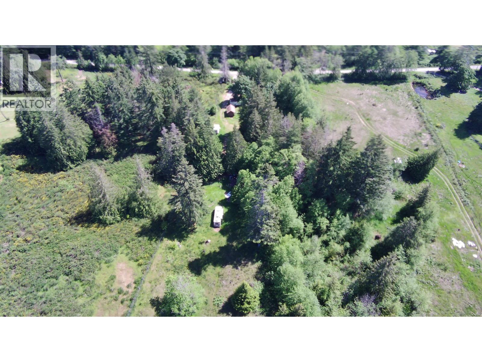 556 E Bluff Road Property Photo 7