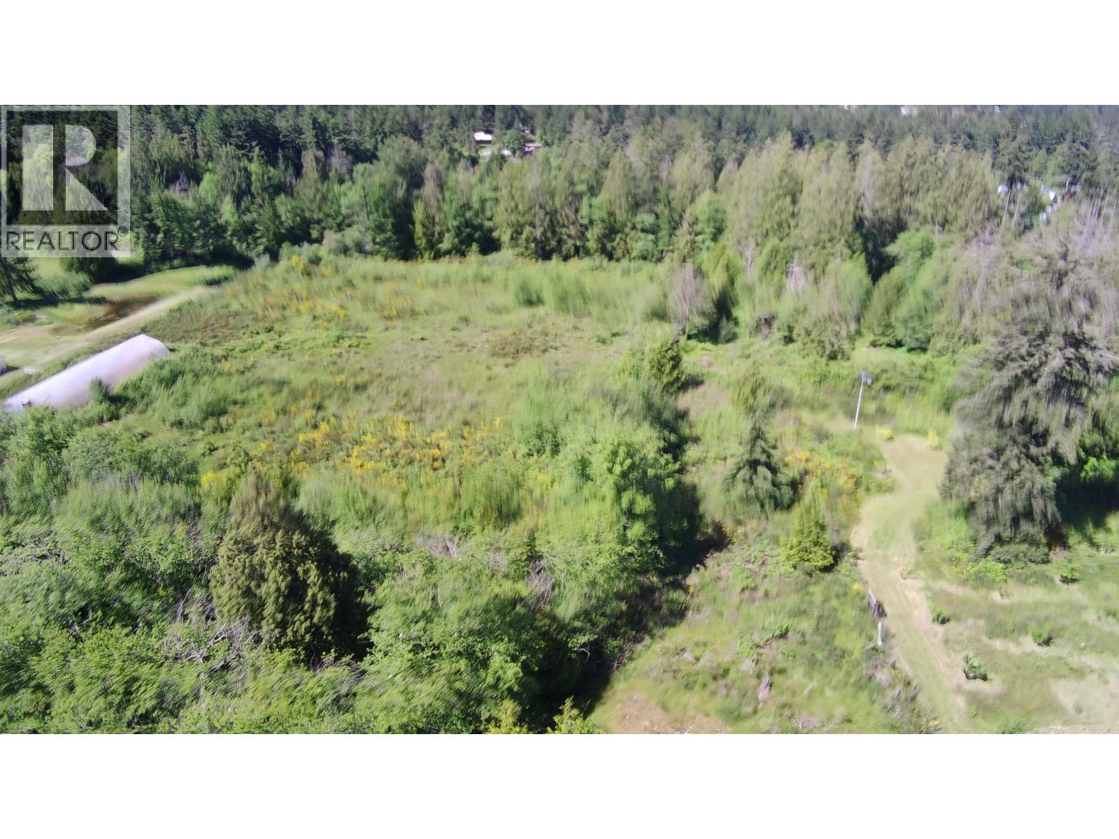556 E Bluff Road Property Photo 8