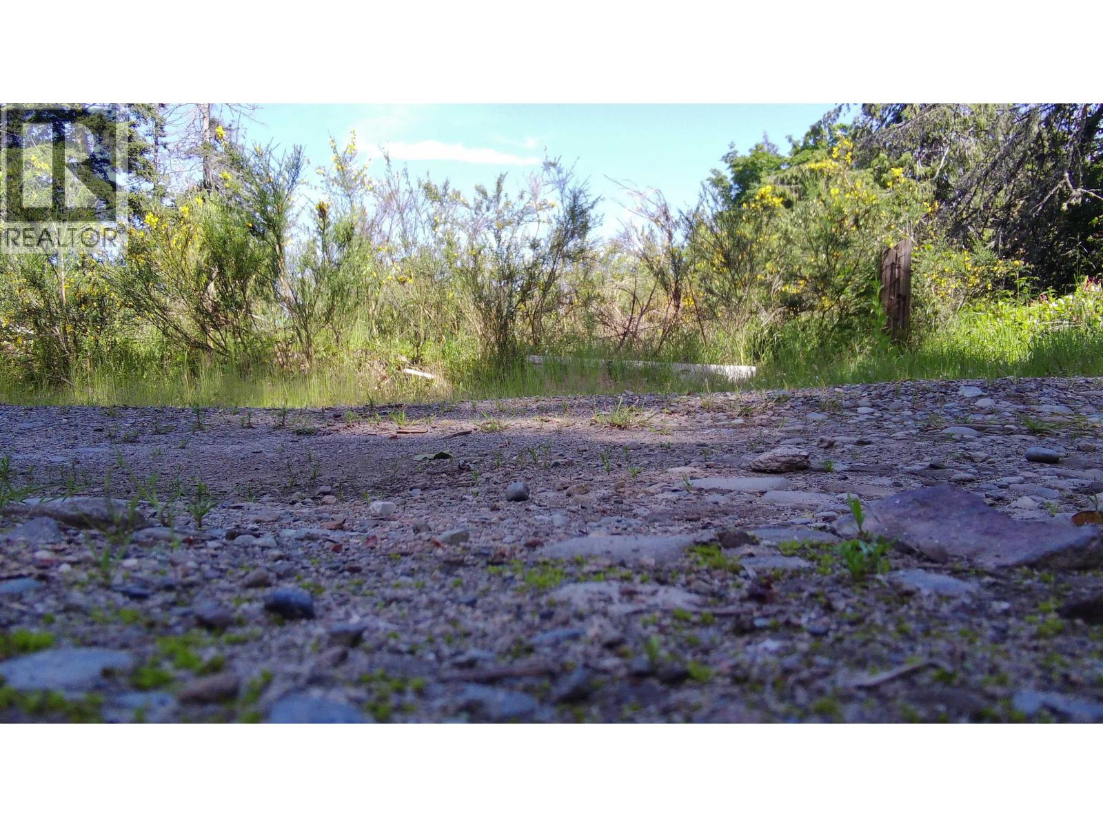 556 E Bluff Road Property Photo 15