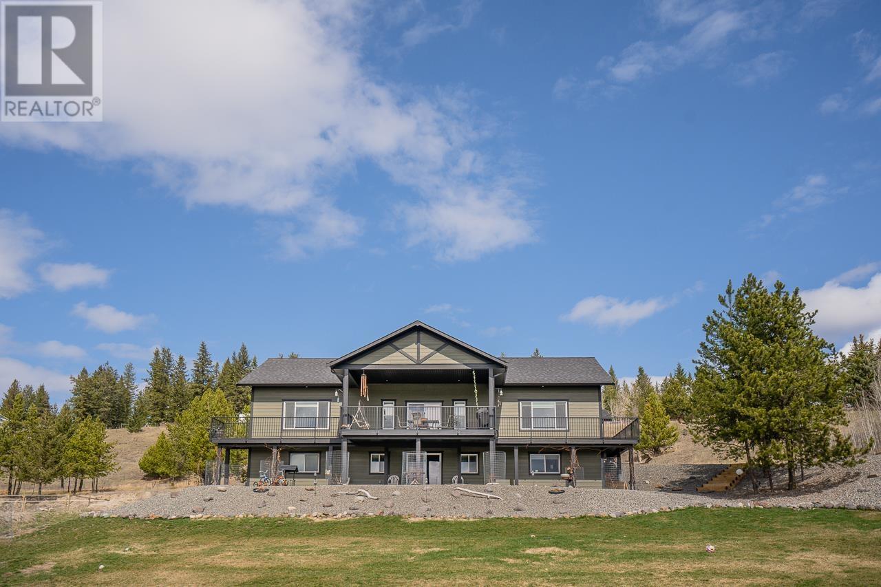 5593 Lakeside Court Property Photo 1