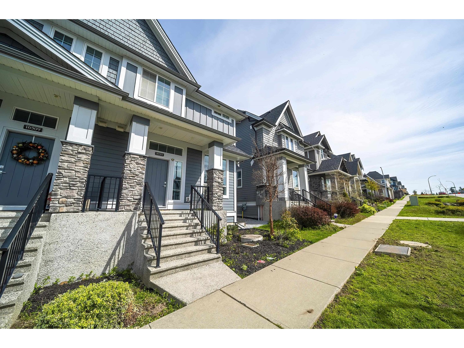 16511 21 Avenue Property Photo 3