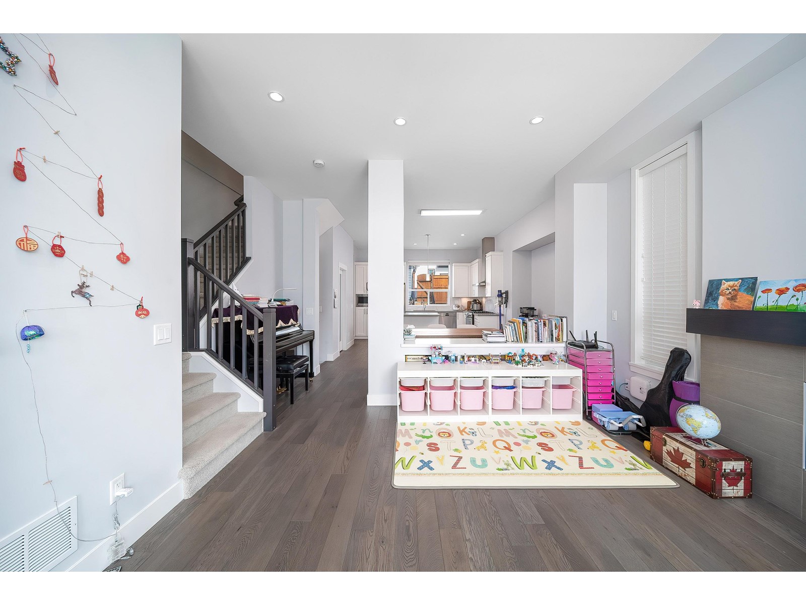 16511 21 Avenue Property Photo 6