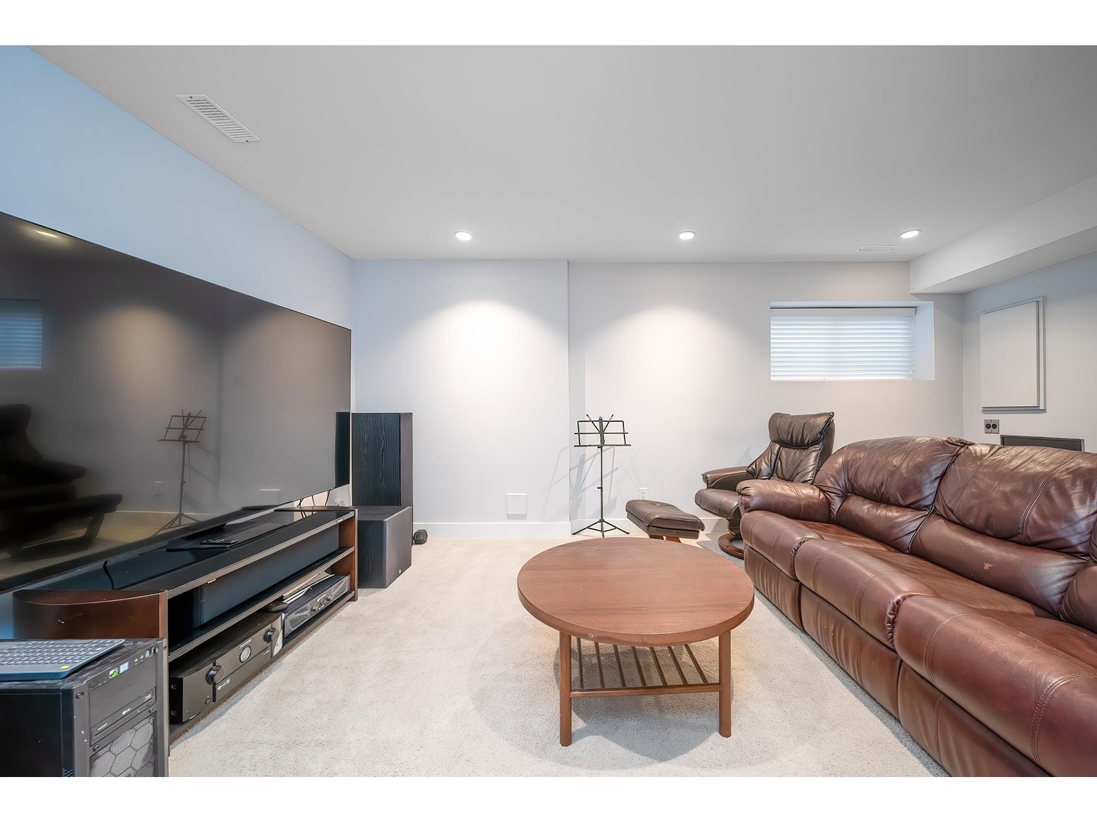 16511 21 Avenue Property Photo 29