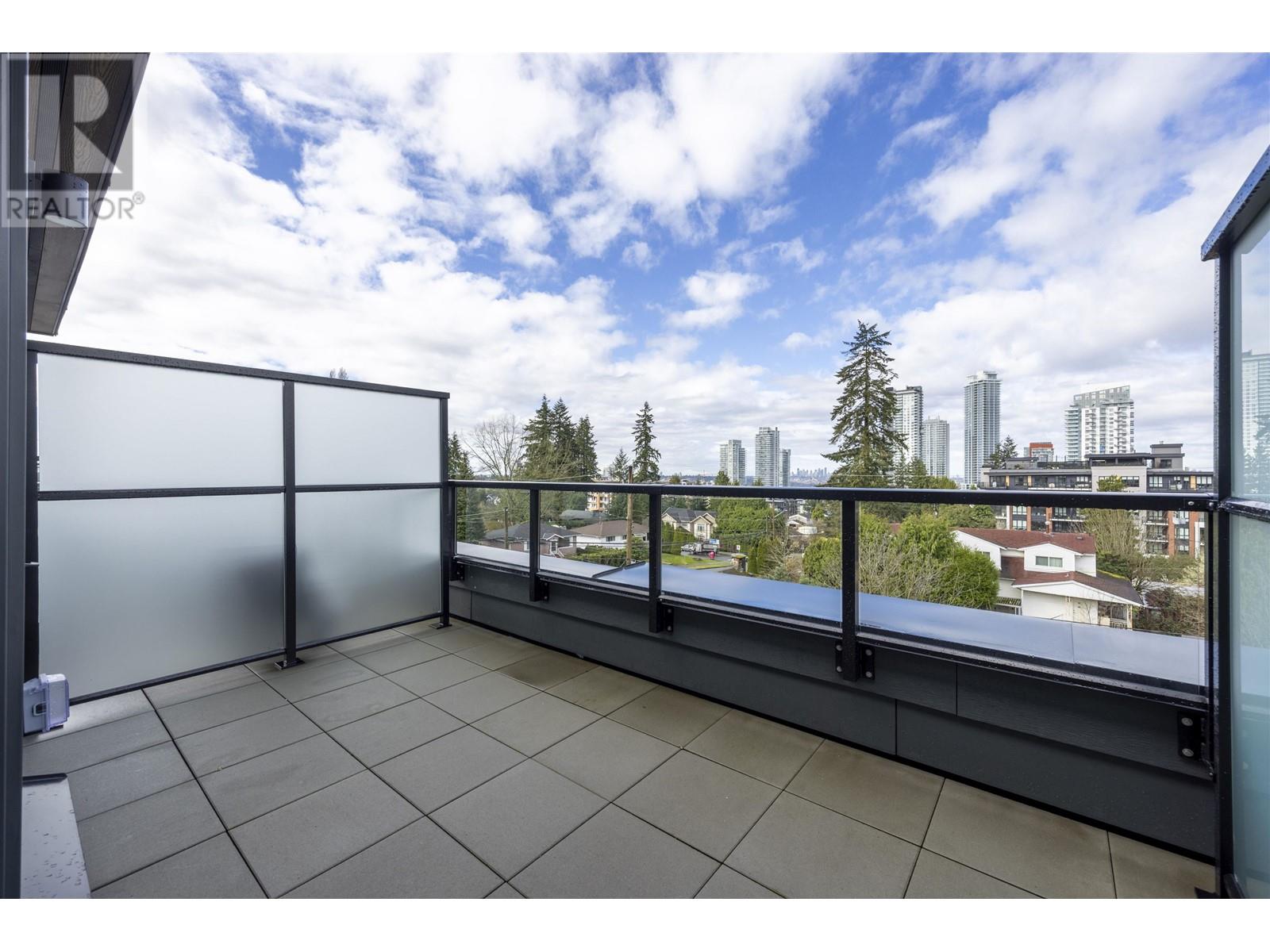 210 715 Ducklow Street Property Photo 27