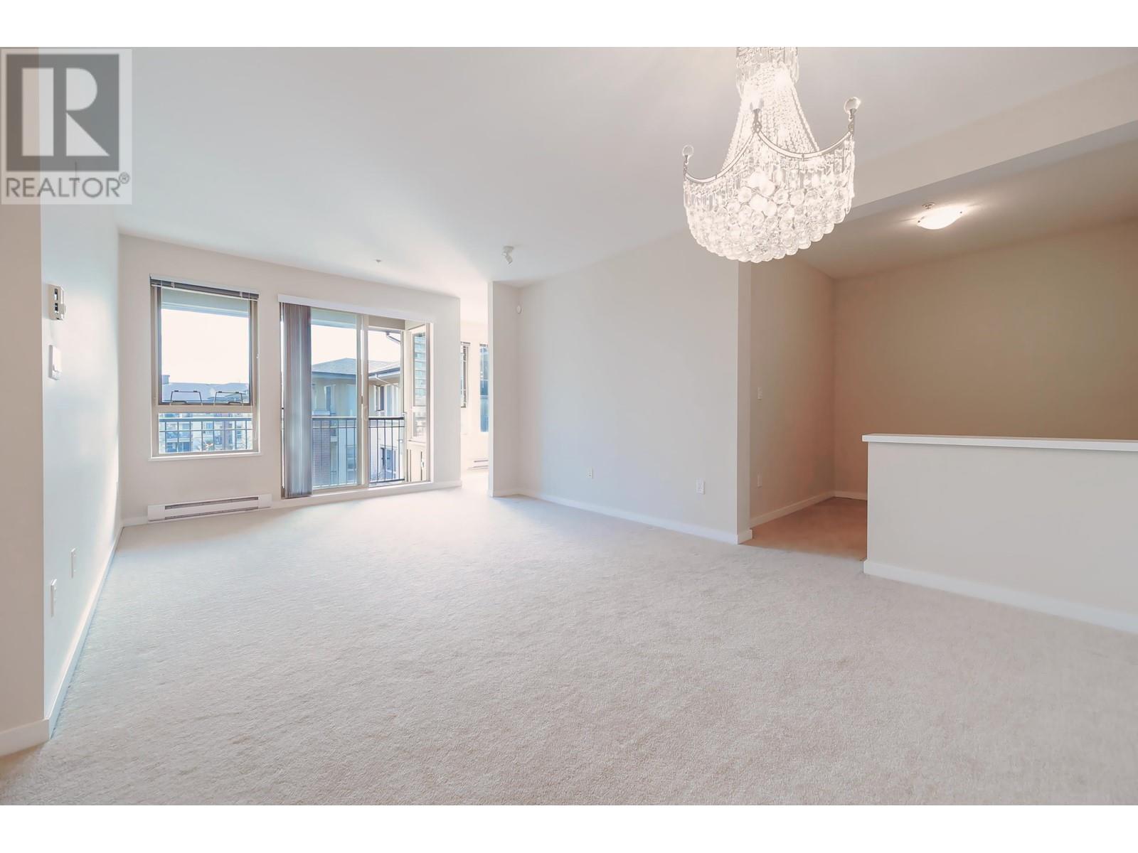 5404 5111 Garden City Road Property Photo 4