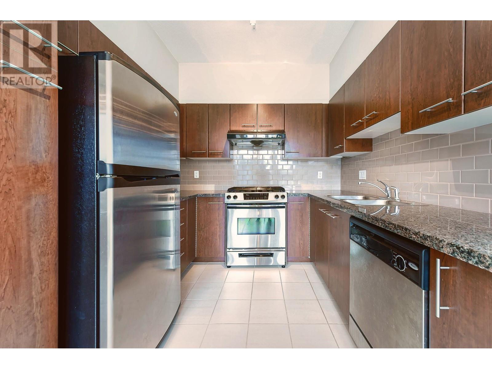 5404 5111 Garden City Road Property Photo 14