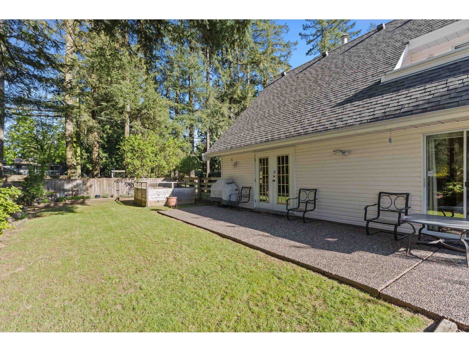 19997 45a Avenue Property Photo 22