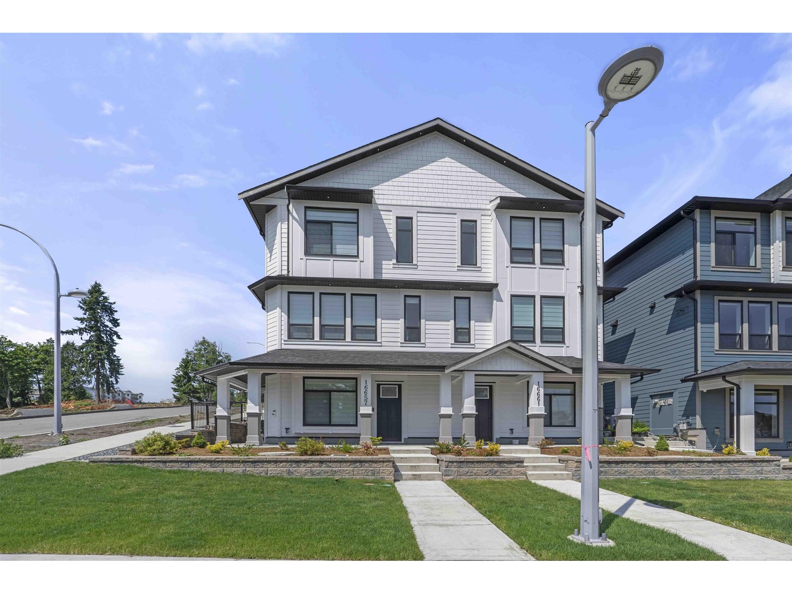 16661 16 AVENUE Property Photo 1