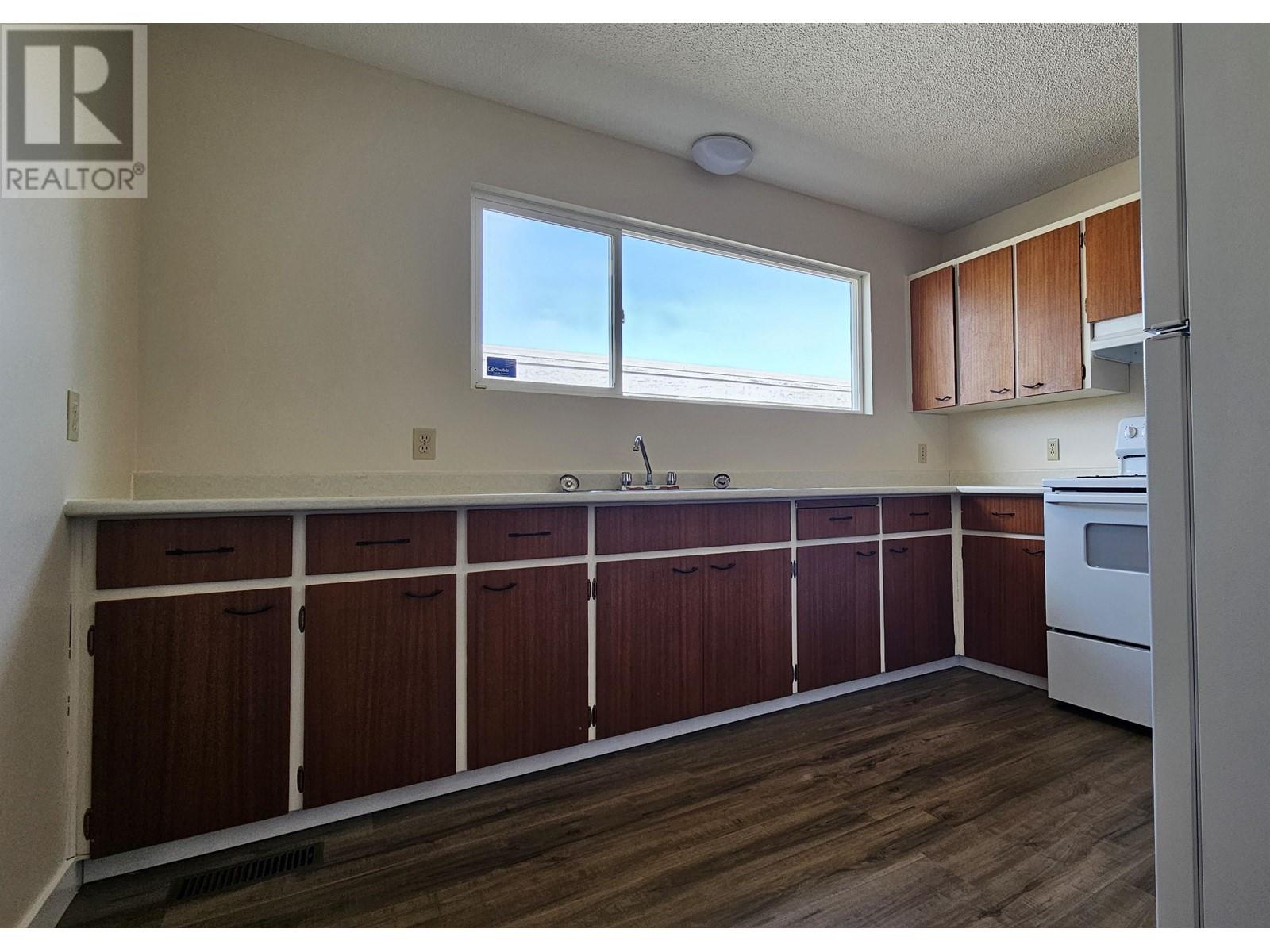 260-264 Ruggles Street Property Photo 8