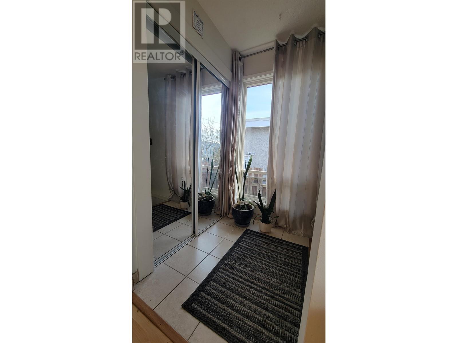 260-264 Ruggles Street Property Photo 29
