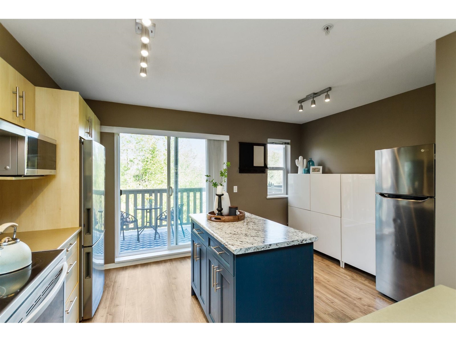 149 20875 80 Avenue Property Photo 11