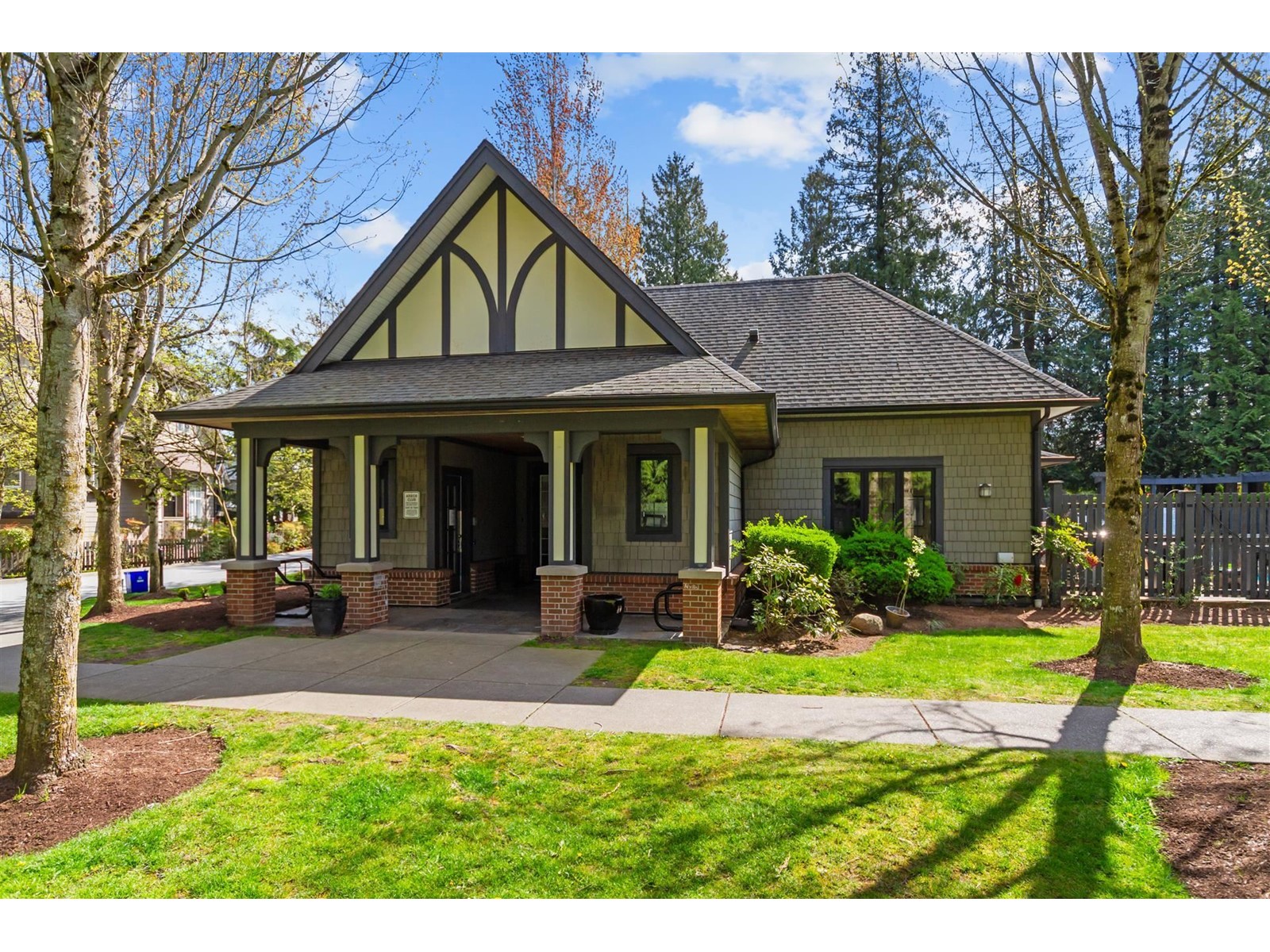 149 20875 80 Avenue Property Photo 24