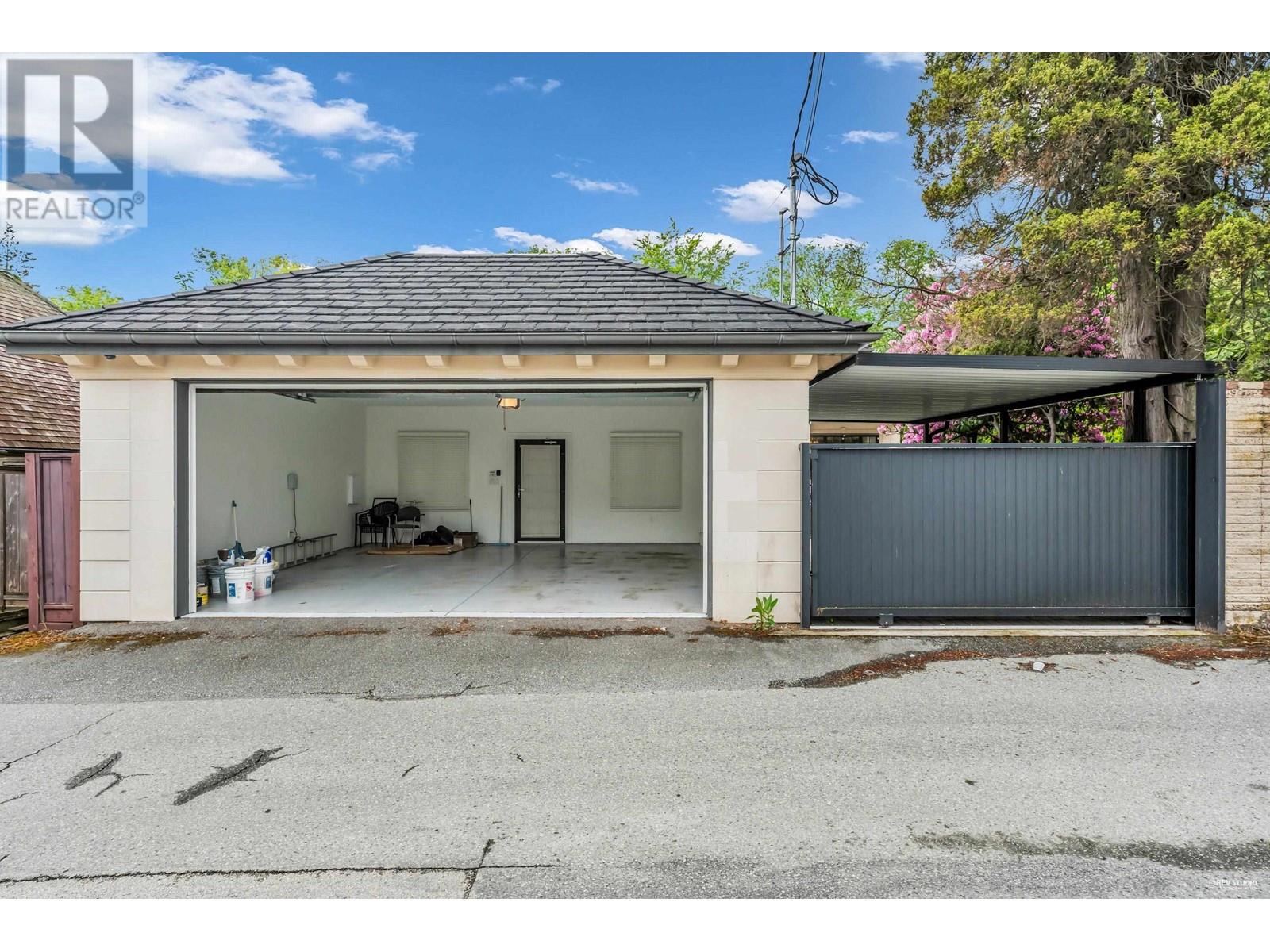 5762 Churchill Street Property Photo 33