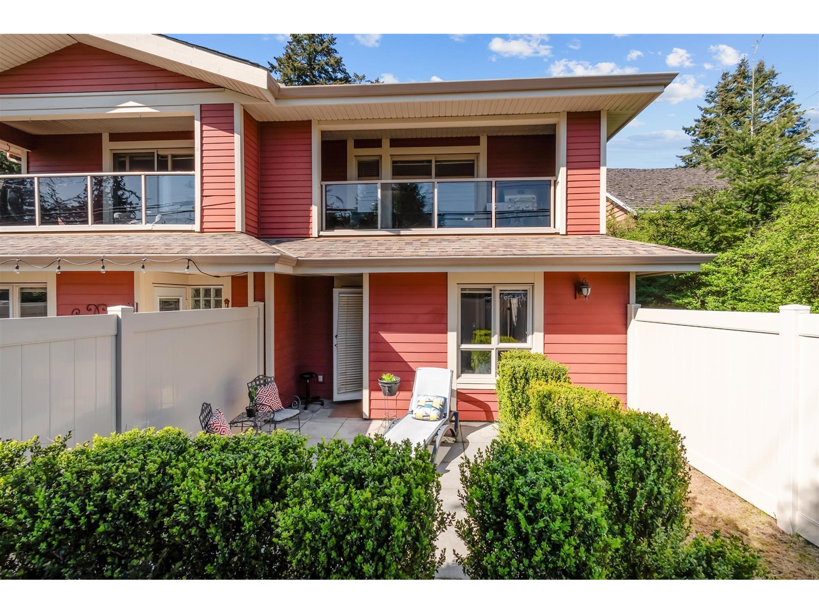 4 14921 Thrift Avenue Property Photo 1