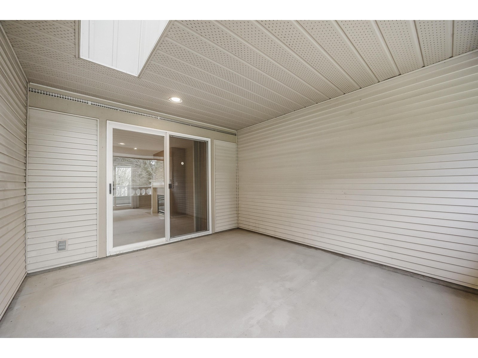 309 13888 70 Avenue Property Photo 31