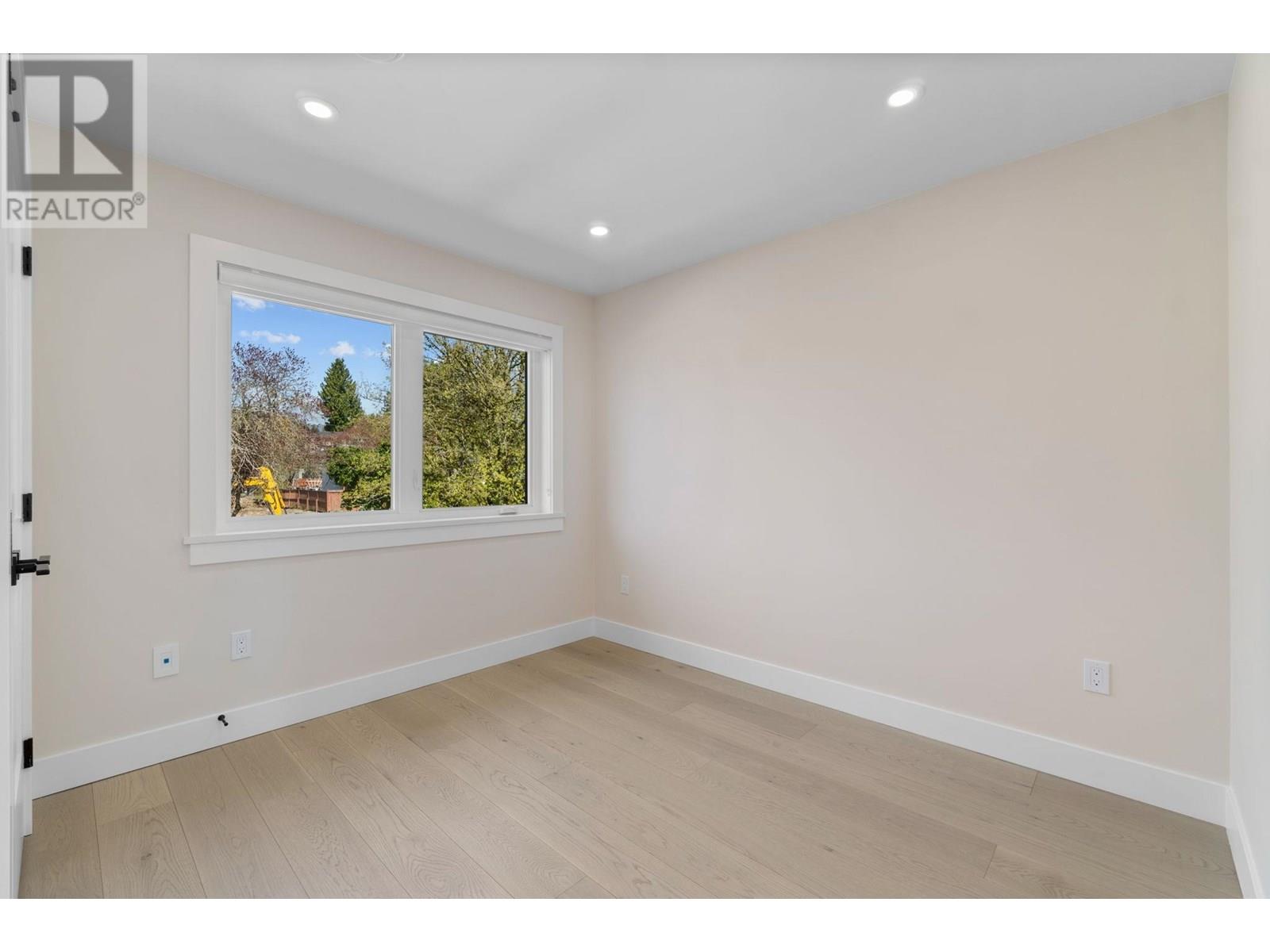 6388 Grant Street Property Photo 13